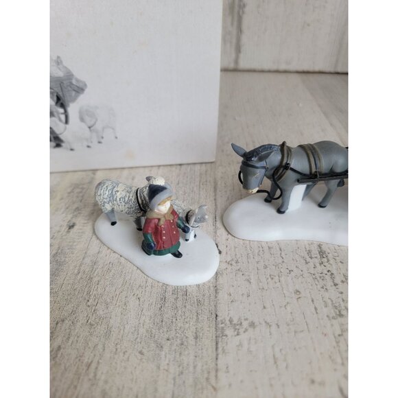 Dept 56 Bringing Fleeces to the mill 58190 village accessory xmas - Picture 2 of 7